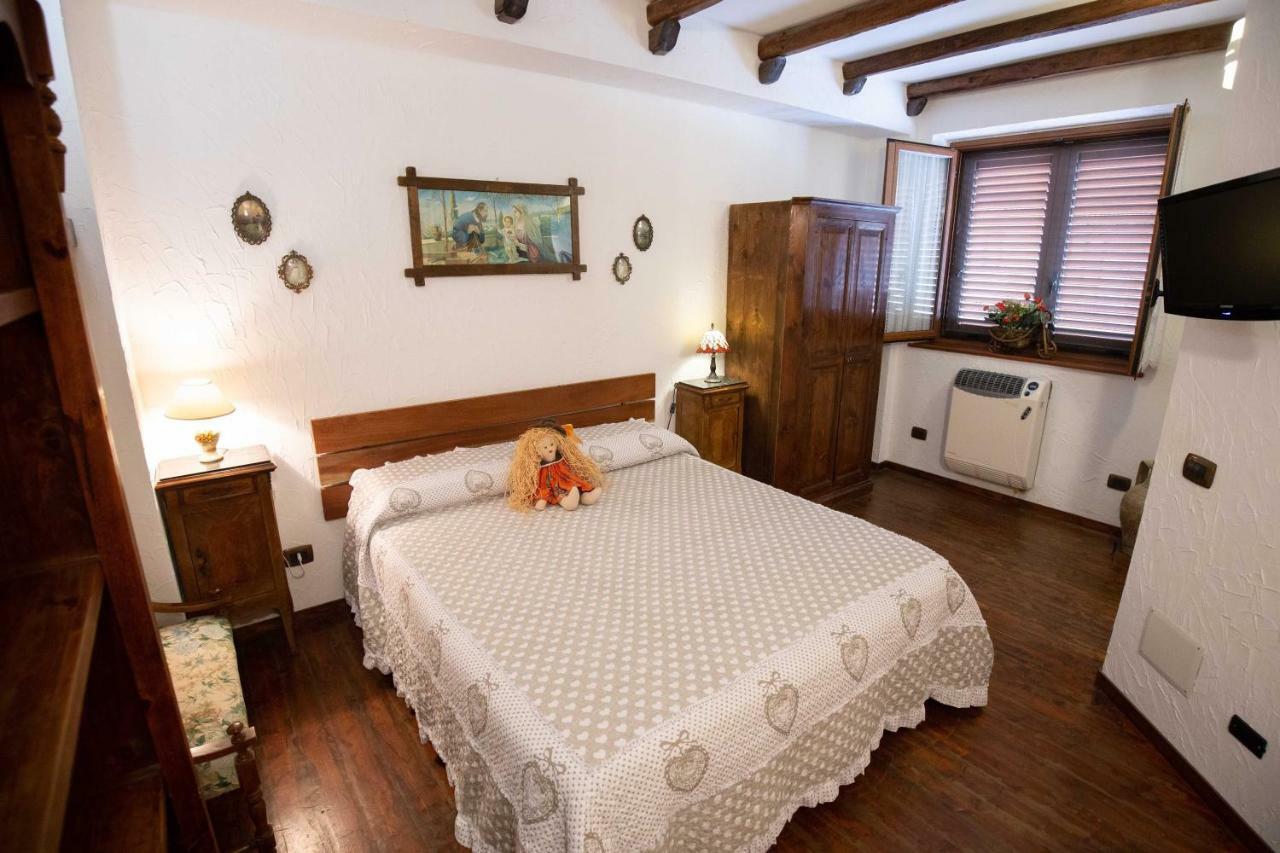 La Casa In Pietra Bed & Breakfast Santa Caterina Villarmosa Ngoại thất bức ảnh